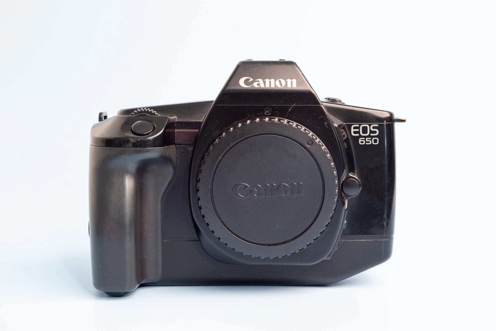 Canon EOS 650 35mm Film SLR Camera with Canon Body Cap — F Stop